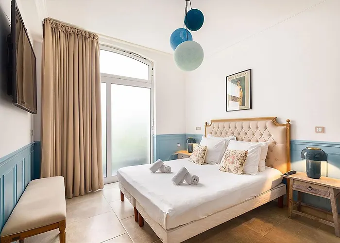 Feriehus Le Pavillon Ponthieu - Champs-elysees Paris